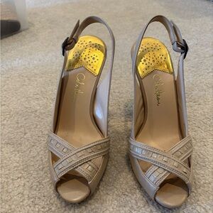 Cole haan nike air melinda sandal size 5 in putty